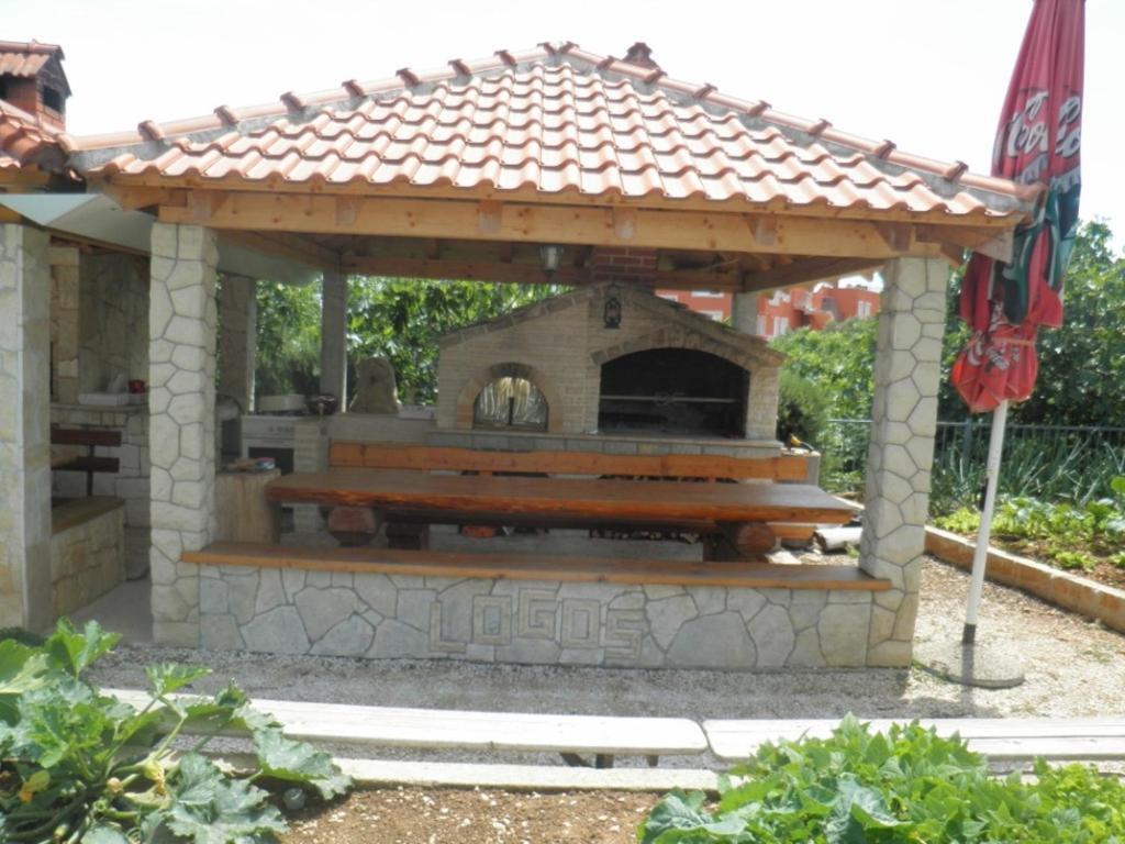 Apartments Logos Trogir Zewnętrze zdjęcie