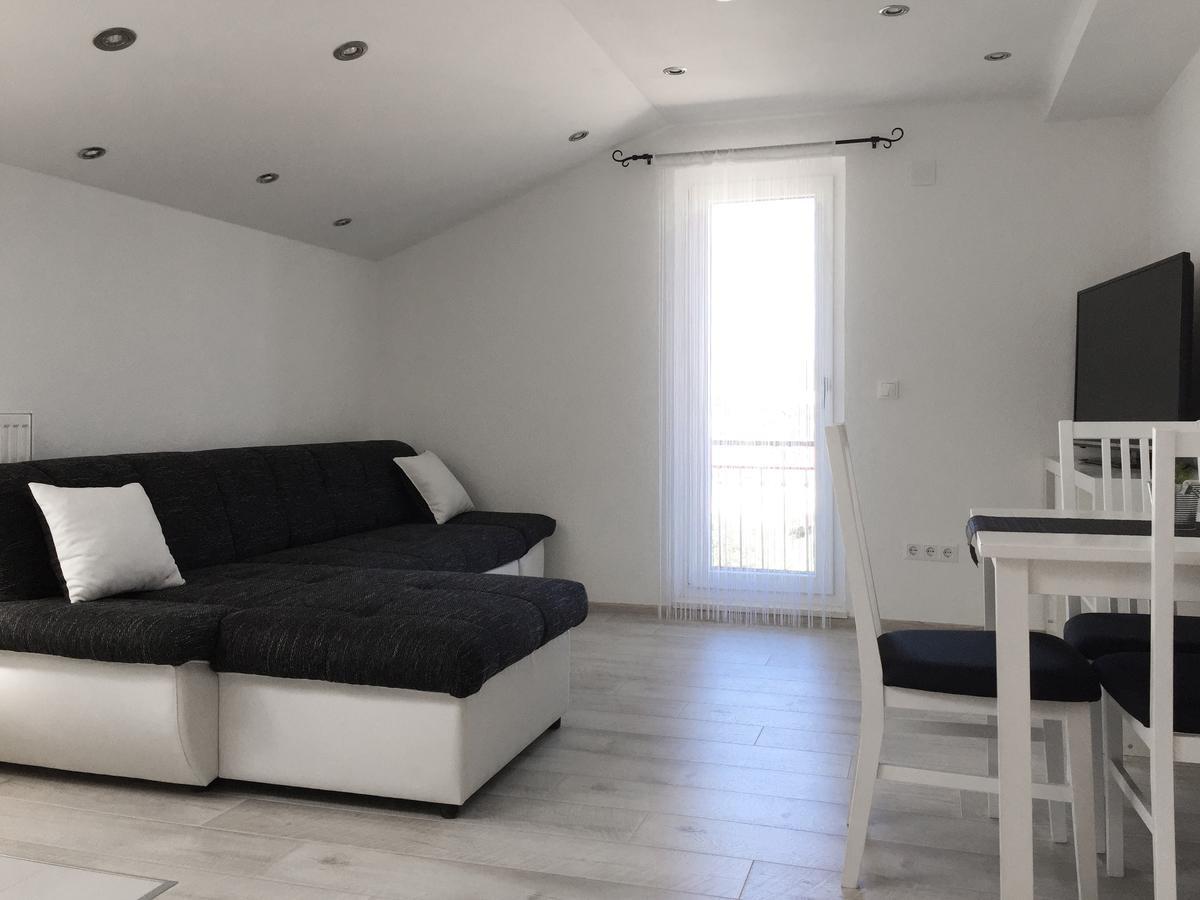 Apartments Logos Trogir Zewnętrze zdjęcie