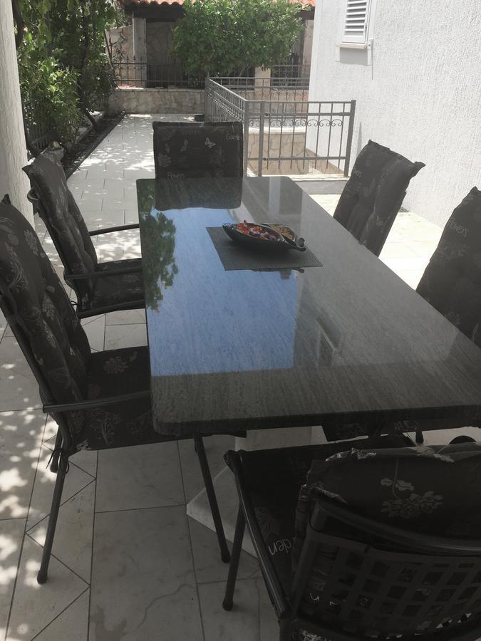 Apartments Logos Trogir Zewnętrze zdjęcie